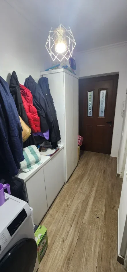 Tirane, jepet me qera apartament 1+1 Kati 1, 65 m² 450 € 