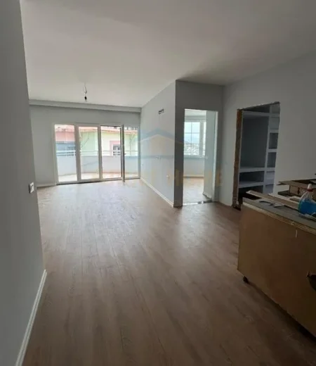 Tirane, shitet apartament 2+1 Kati 4, 97 m² 140.000 € (rruga shefqet kuka)