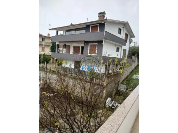 Durres, shitet Vile 3 Katshe Kati 0, 399 m² 399.000 € (Arapaj)