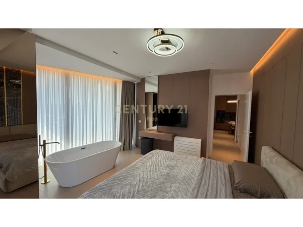 Tirane, jepet me qera apartament 2+1 Kati 13, 173 m² 1.600 € (mine peza)