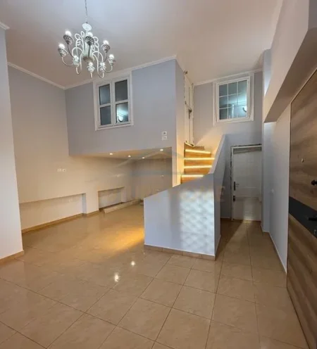 Tirane, shitet apartament duplex Dublex Kati 2, 44 m² 85.000 € (rruga shefqet kuka)