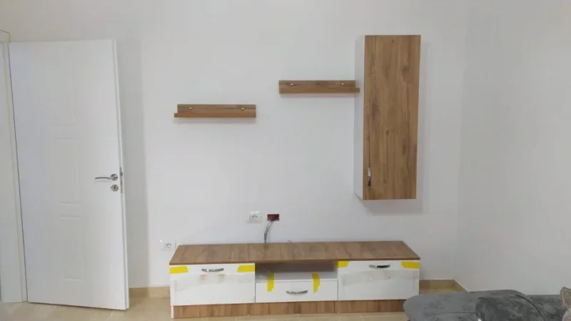 Tirane, jepet me qera apartament 1+1 Kati 3, 65 m² 500 € (Tek Xhamlliku Rruga Xhanfize Keko)