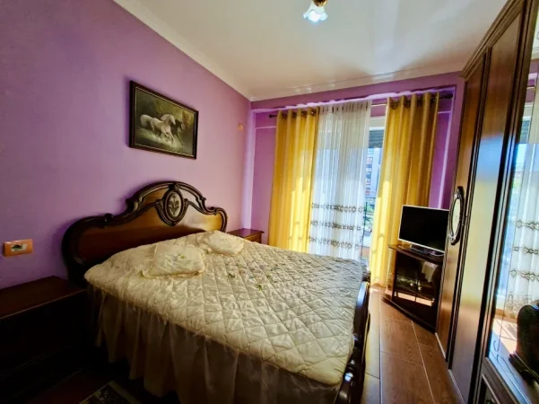 Tirane, jepet me qera apartament 1+1 Kati 2, 70 m² 500 € (21 Dhjetori , rruga Frosina Plaku)