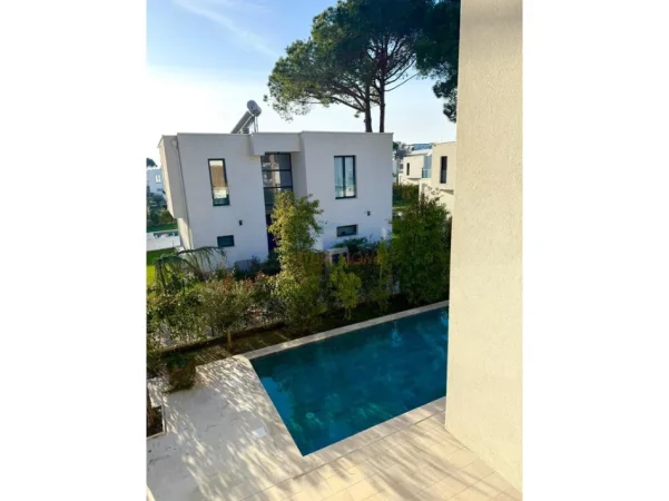 SHITET VILE ME PISHINE NE SAN PIETRO RESIDENCE , GJIRI I LALEZIT
