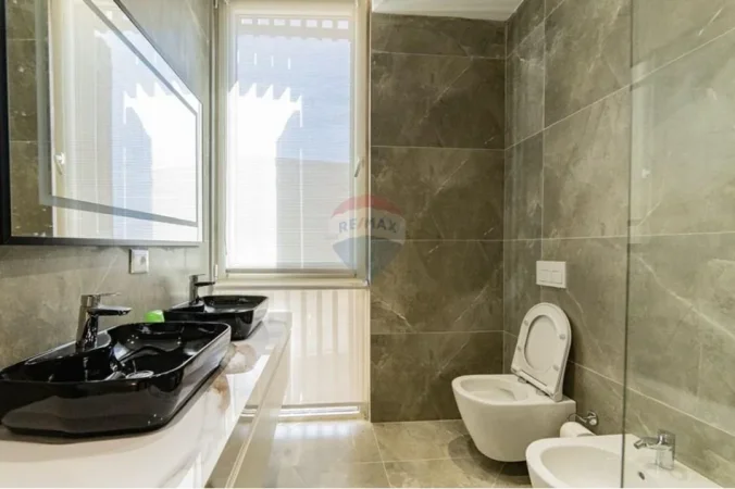 Dhermi - Palase, shitet Vile 4+1 , 357 m² 1.580.000 € (Palase)