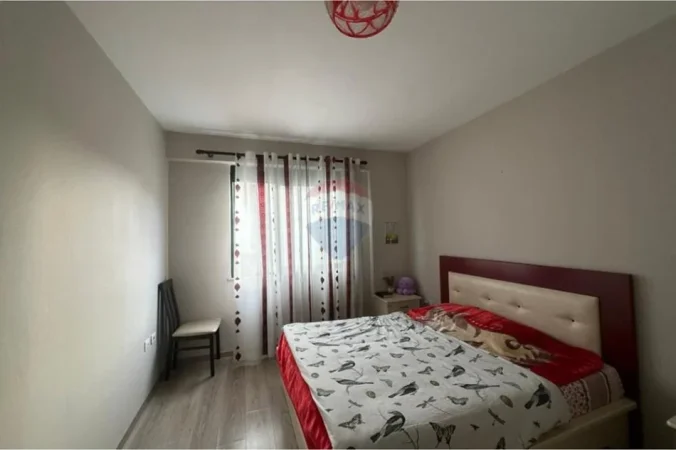 Tirane, shitet apartament 2+1 , 108 m² 185.000 € (5 Maji)