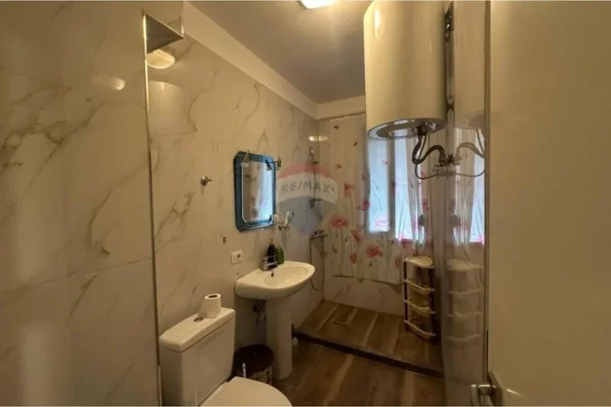 Tirane, shitet apartament 2+1 , 108 m² 185.000 € (5 Maji)
