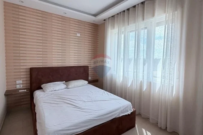 Durres, shitet apartament 3+1 , 75 m² 215.000 € (Hamallaj)