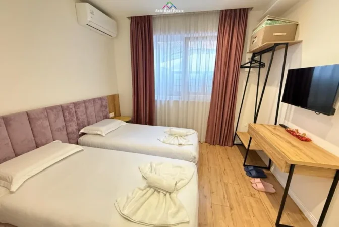 Tirane, jepet me qera hotel Kati 3, 330 m² 7.900 € (Qender)