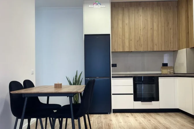 Tirane, jepet me qera apartament 1+1 Kati 3, 78 m² 670 € (Rruga Dritan Hoxha)