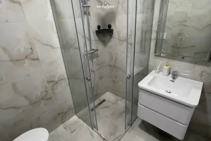 Tirane, jepet me qera apartament 1+1 Kati 3, 78 m² 670 € (Rruga Dritan Hoxha)