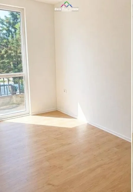 Tirane, jepet me qera apartament 2+1 Kati 2, 100 m² 520 € (paskuqan)