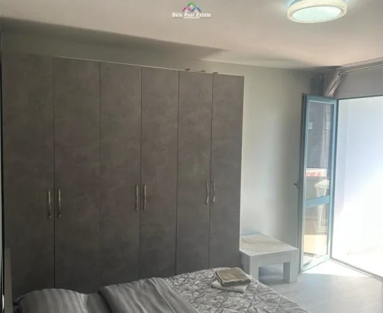 Tirane, jepet me qera apartament 1+1+Ballkon Kati 6, 70 m² 750 € (rruga e elbasanit)