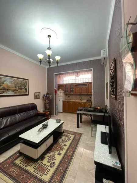 Tirane, jepet me qera apartament 2+1 Kati 2, 70 m² 700 € (Stadiumi Dinamo)