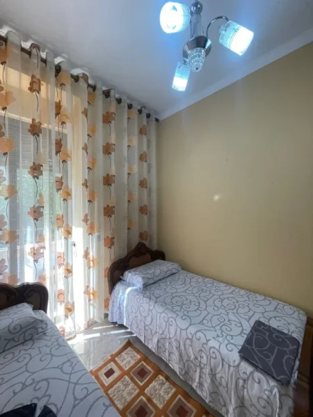 Tirane, jepet me qera apartament 2+1 Kati 2, 70 m² 700 € (Stadiumi Dinamo)