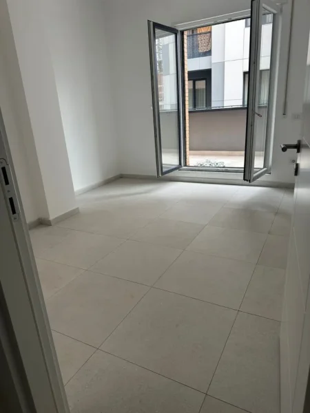 Tirane, jepet me qera apartament 2+1 Kati 1, 105 m² 600 € (The New Boulevard)