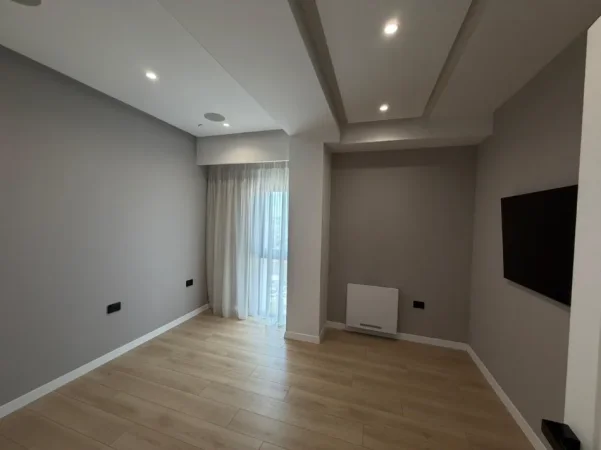 Tirane, jepet me qera apartament duplex 4+1 Kati 11, 240 m² 3.500 € (SQUARE 21)