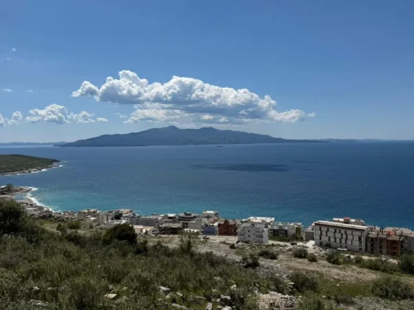 Sarande, shitet toke ne bregdet , 303 m² 100.000 € 