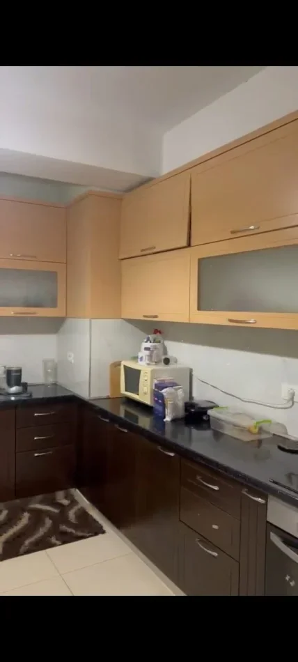 Tirane, jepet me qera apartament 1+1 Kati 3, 78 m² 600 € (Komuna E Parisit)