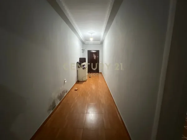 Tirane, shes apartament 2+1 Kati 1, 80 m² 120.000 € (siri kodra)