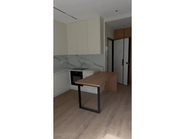 Tirane, shes apartament 1+1 Kati 3, 66 m² 129.000 € (laprake)