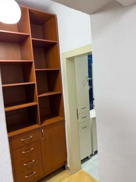 Shitet apartament 2+1 Kati 0, (75-85 m²  net) 155.000 €. Rruga Pandeli Cale 40, Tiranë, Albania (Pas shkolles 26 Nentori, Tirane)