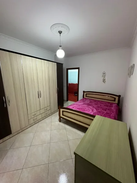 Tirane, jepet me qera apartament 2+1+Aneks+Ballkon Kati 2, 100 m² 55.000 € (Rruga Abaz Ermenji)
