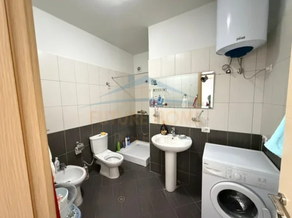 Tirane, shitet apartament 2+1+Ballkon Kati 8, 112 m² 170.000 € (Kompleksi Arlis, Arlis)