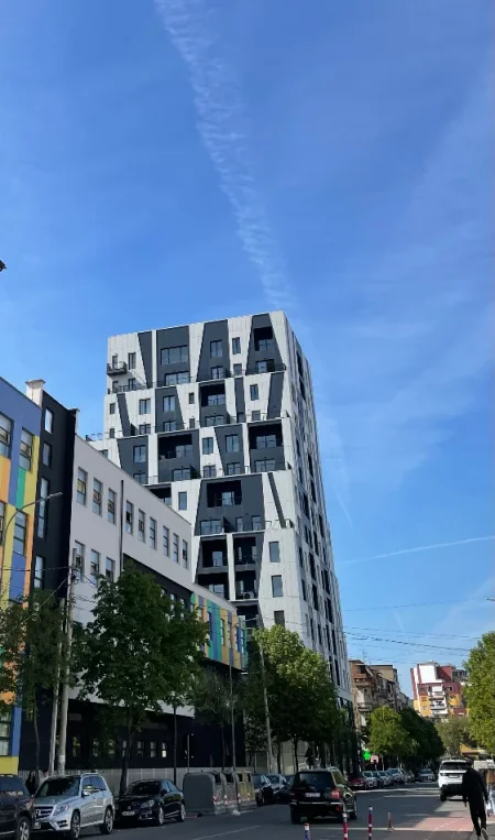 Tirane, shitet ambjent biznesi Kati 0, 160 m² (Rruga e Barrikadave)