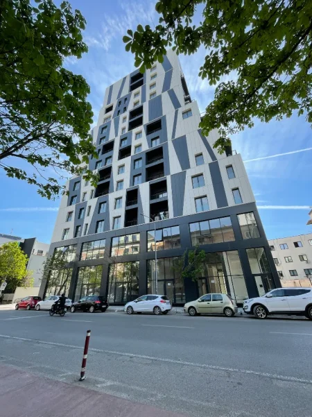 Tirane, shitet ambjent biznesi Kati 0, 160 m² (Rruga e Barrikadave)