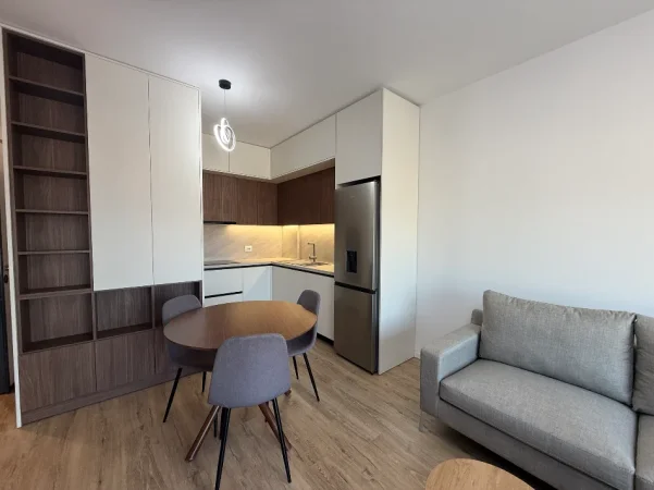 Tirane, jepet me qera apartament 1+1+Ballkon Kati 6, 60 m², 49.000 Lekë (Akses Tirana)