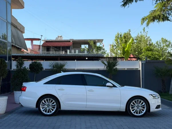 Fier, shes makine AUDI A6-3.0 DIESEL TDI-QUATRO-SUPER FULL OPTIONS SAPO ARDHUR-ME DOGAN Nafte, e bardhë Klima 143.000 km 8.500 €