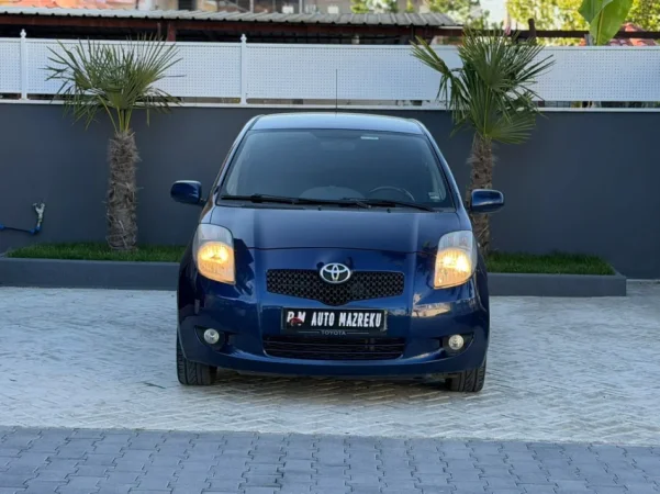 Fier, shes makine TOYOTA YARIS-1.4 DIESEL 4D4-AUTOMATIK-PER PATENTAT E REJA Nafte, blu Kondicioner 275.000 km 3.900 €