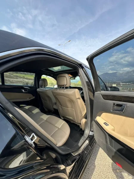 Tirane, shitet E Class 350 Benzin, e zeze automatik Kondicioner 205 km 10.500 €