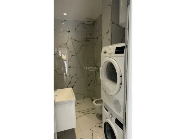 Tirane, jepet me qera apartament 1+1 Kati 1, 75 m² 500 € 
