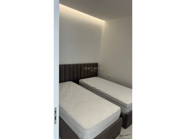 Tirane, jepet me qera apartament 1+1 Kati 7, 73 m² 600 € 