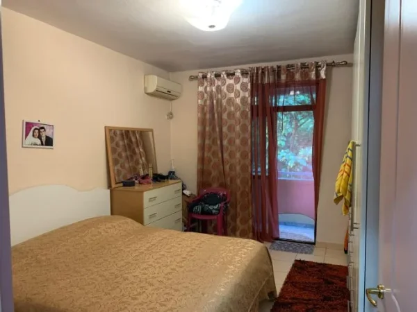 Tirane, shitet apartament 3+1+Ballkon Kati 4, 94 m² 205.000 € (stadiumi dinamo)