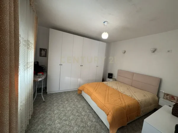 Tirane, shitet shtepi 2 Katshe Kati 2, 180 m² 220.000 € (misto mame)