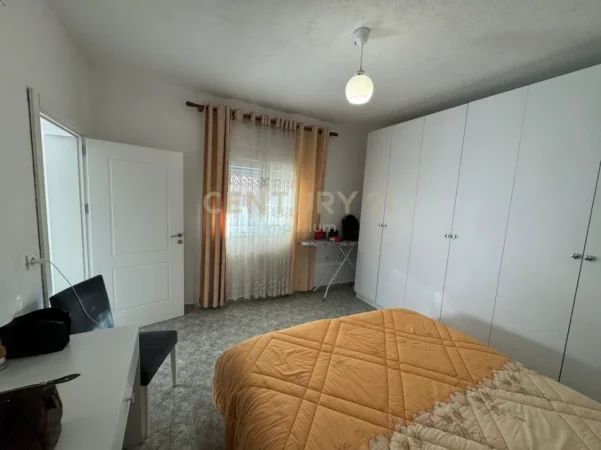 Tirane, shitet shtepi 2 Katshe Kati 2, 180 m² 220.000 € (misto mame)