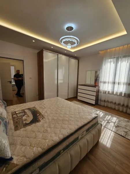 Tirane, shitet apartament 2+1 Kati 5, 116 m² 265.000 € (Pallati me Shigjeta)