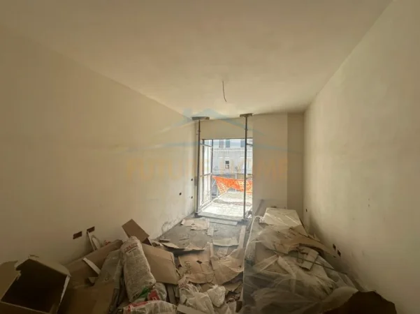 Tirane, shitet apartament 3+1+Ballkon Kati 2, 135 m² 175.700 € (Unaza e re, Tirane)