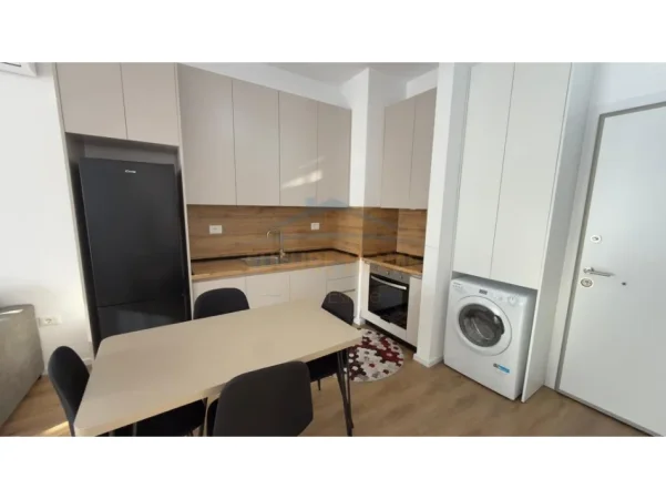 Tirane, jepet me qera apartament 1+1 Kati 6, 48 m² 415 € (Ali Demi)