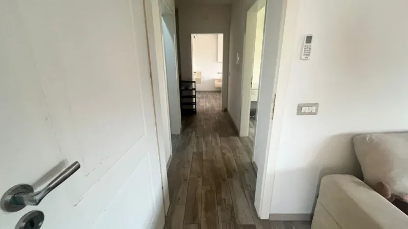 Tirane, jepet me qera apartament 2+1 Kati 2, 100 m² 500 € (Astir)