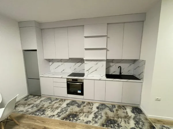 Tirane, jepet me qera apartament 1+1+Ballkon Kati 6, 62 m² 570 € (Laprake)