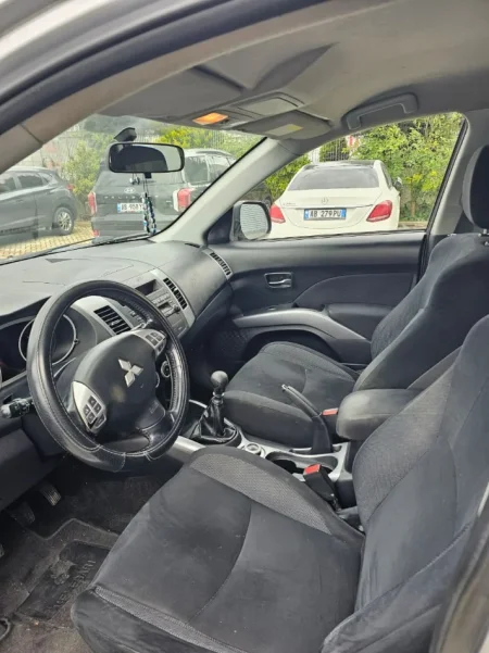 Fier, shitet makine Mitsubishi outlander Nafte, gri metalizato manuale Kondicioner 220.000 km 480.000 €