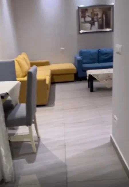 Tirane, jepet me qera garsonier 1+1 Kati 3, (YZBERISHT)