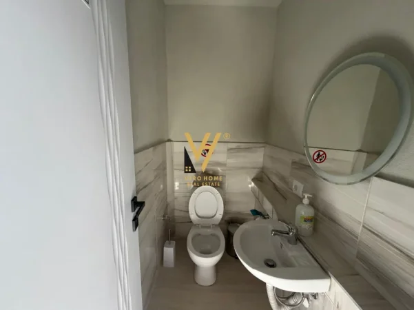 Tirane, jepet me qera Vile 3 Katshe Kati 0, 500 m² 5.000 € (MYSLYM SHYRI)