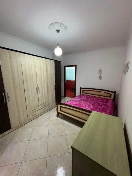 Tirane, jepet me qera apartament 2+1 Kati 3, 100 m² 550 € (Astir 600 E Muaj I Diskutueshem)