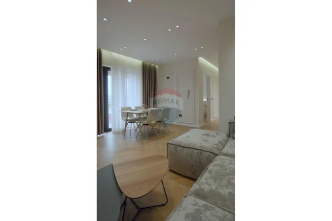 Tirane, shitet apartament 2+1+Ballkon Kati 5, 104 m² 240.000 € (Rruga e Kavajes)