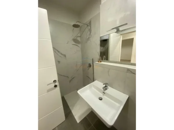 jap me qera apartament 2+1+Ballkon Kati 2, 92 m² 1.100 € (RRUGA E KOSOVAREVE)